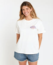 Carregar imagem no visualizador da galeria, 2025 MEO Rip Curl Pro Portugal Women&#39;s Relaxed Tee (White)