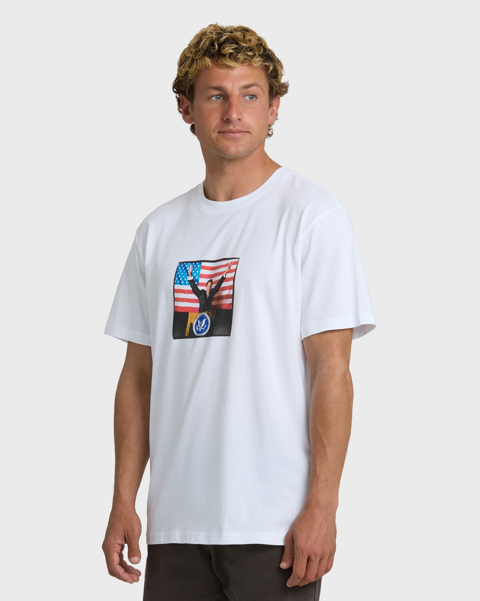 AODF WHITE T-SHIRT A Lサイズ A.I. 4 Pres Premium Short Sleeve T-Shirt - White – World Surf League
