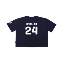 Carregar imagem no visualizador da galeria, 2025 Official Sawyer Lindblad Crop Jersey Tee