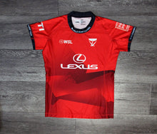 Carregar imagem no visualizador da galeria, Signed Tyler Wright Competition Jersey (2025 Lexus Pipe Pro)