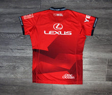 Carregar imagem no visualizador da galeria, Signed Tyler Wright Competition Jersey (2025 Lexus Pipe Pro)